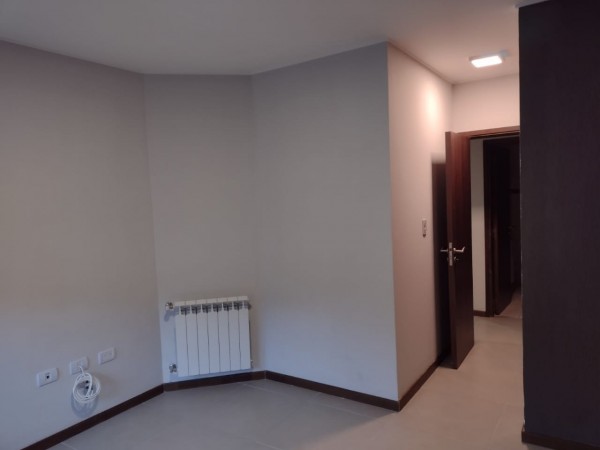 OPORTUNIDAD VENTA departamento 2 dormitorios Villa Carlos Paz 