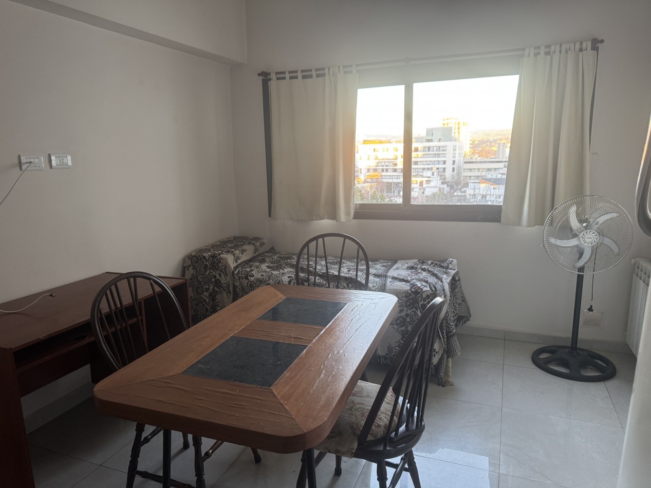 Alquiler anual departamento centrico 