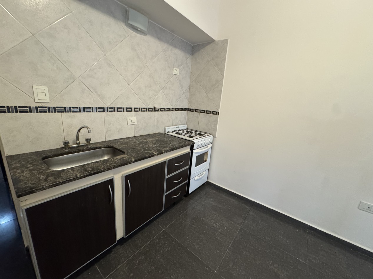 VENTA MONOAMBIENTE CON COCHERA Carlos Paz