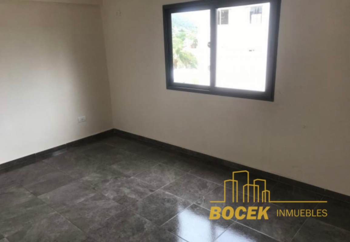 Oportunidad Departamento con cochera  Villa Carlos Paz