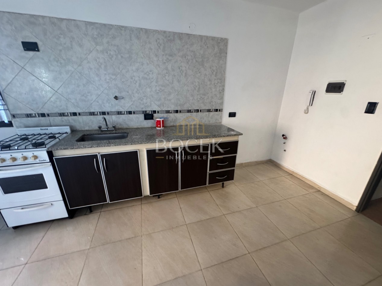 Departamento en alquiler anual zona Cucu 