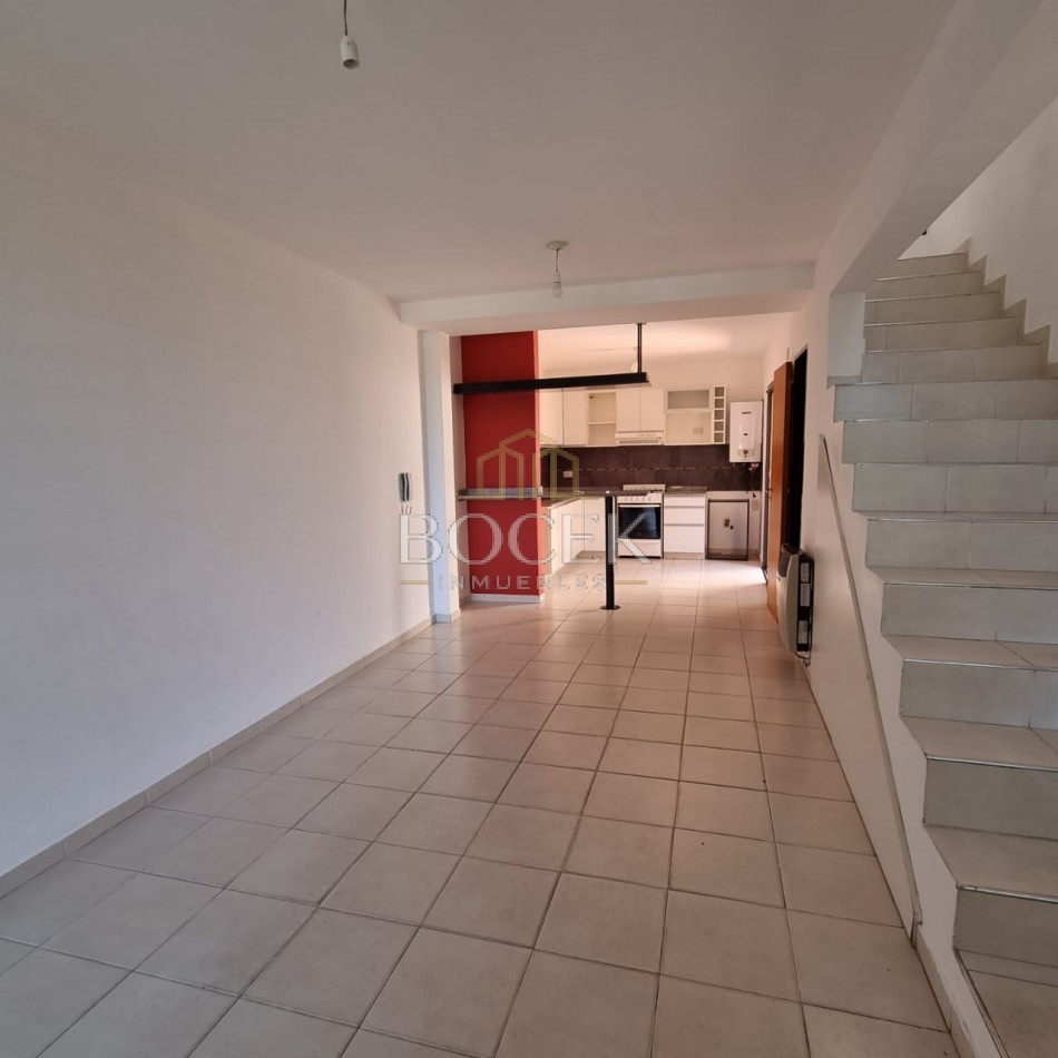 Alquiler anual duplex dos dormitorios 