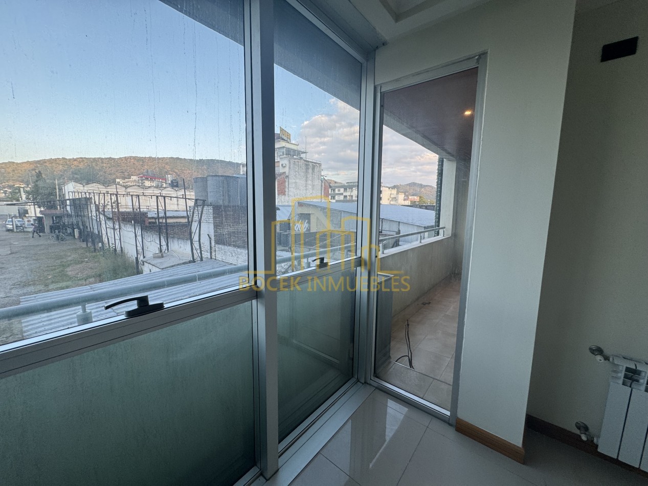 Alquiler anual departamento Carlos Paz sin muebles 
