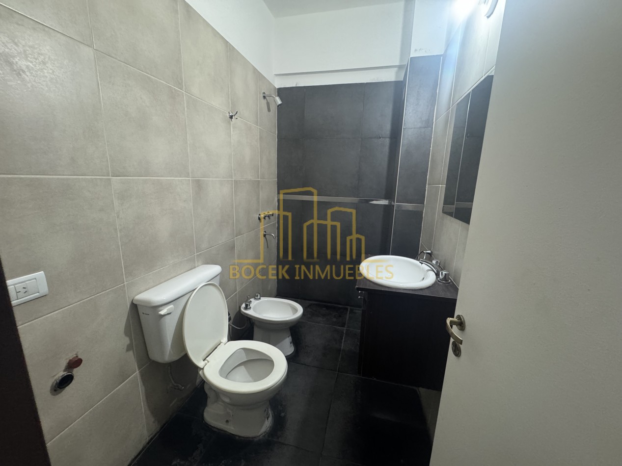 Alquiler anual departamento centrico 